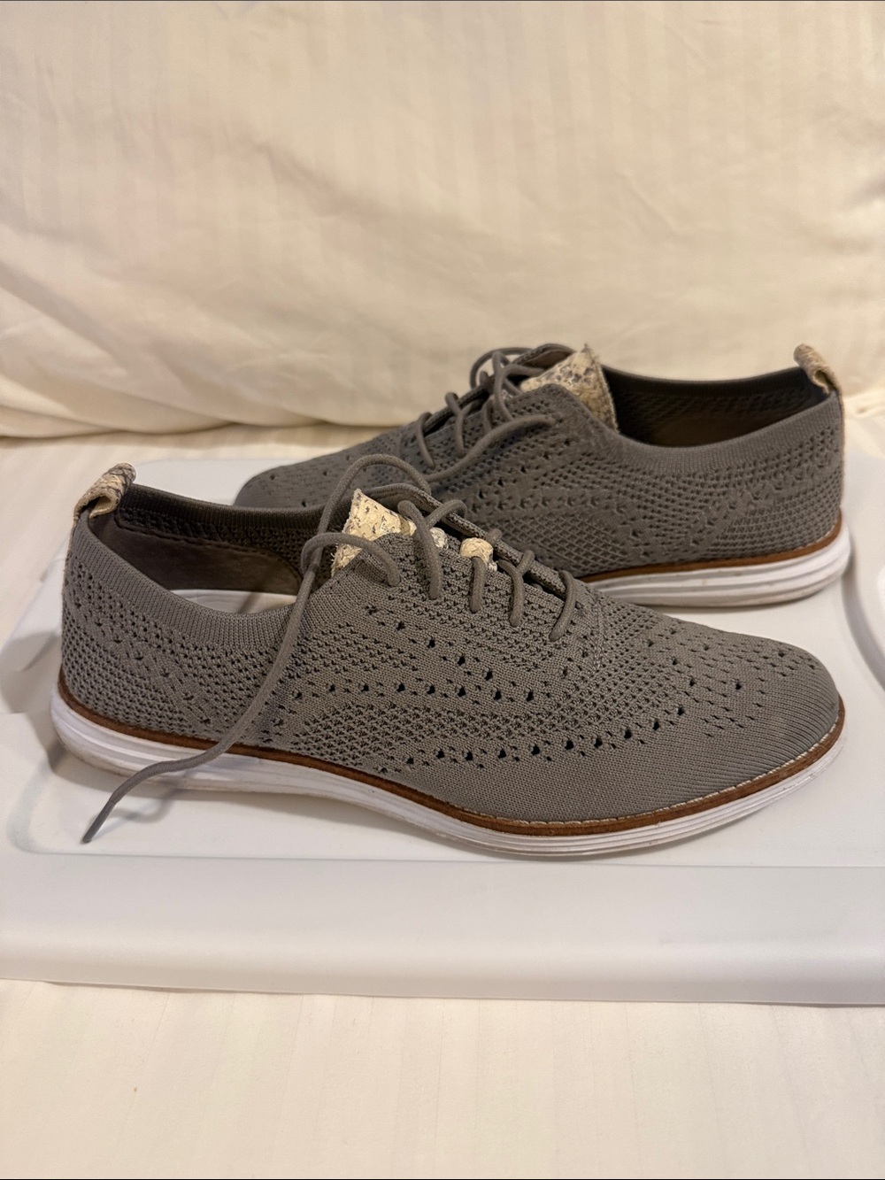 Cole Haan Gray Knit Sneakers Women’s Size 8